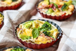 egg-broccoli-ham-muffins-5
