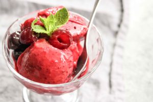 frozen-cherry-yogurt-2