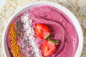 protein-berry-smoothie-bowl-4
